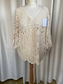 Crochet jumper v neck/back beige